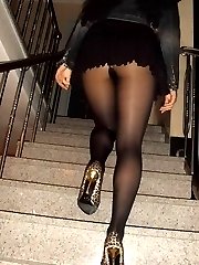 Candid pics of girls in pantyhose