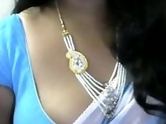 Sexy Indian Aunty live on spicygirlcam.com