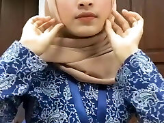 Hot Beautiful Malay Hijab