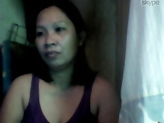 pretty filipina mom showing me her nice orbs on cam on skype