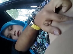 Fingering Hijab Girlfriend In The Truck