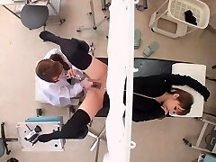 Female Japanese gynecologist fucks her extraordinaire patient