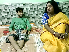 Desi lonely bhabhi has romantic hard sex with college boy! Cuckold wife