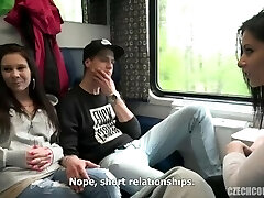 cuarteto sexo en público de tren (video completo)