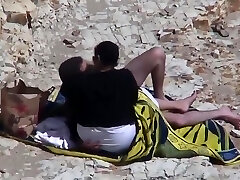 Estrangeiro - Hidden Cam Couple, BBW in the beach sex