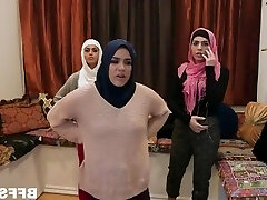 Poonjab Sensational (Arab girls group sex)