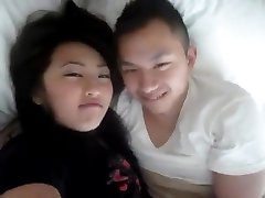NC gao Hmoob enjoys to get humid pussy fingered