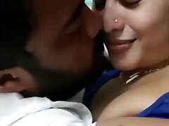 Desi aunty and girlfriend is fucking luxurious and having sex