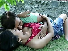 Hot desi shortfilm 264 - Aarti Soni boobs pressed, kissed, navel smooch, smoo