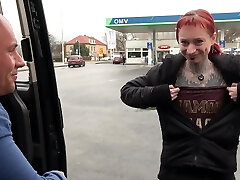 Totally Pierced and Inked Wierd Creature Rock the Cock in Driving Car