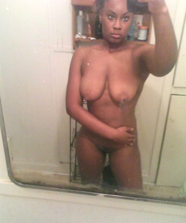Black Gf Nude - Horny black gfs, nude and sex pictures