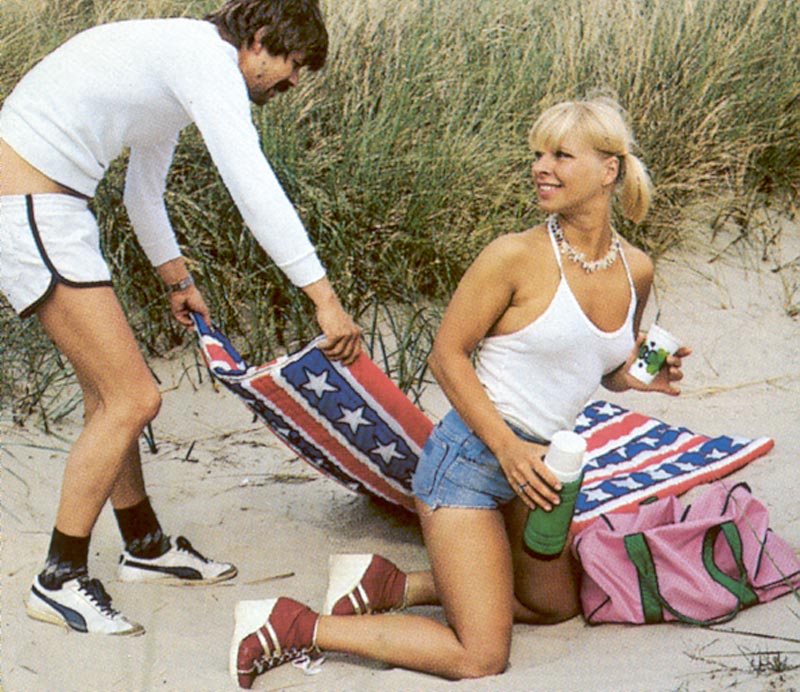 A real eighties beach party