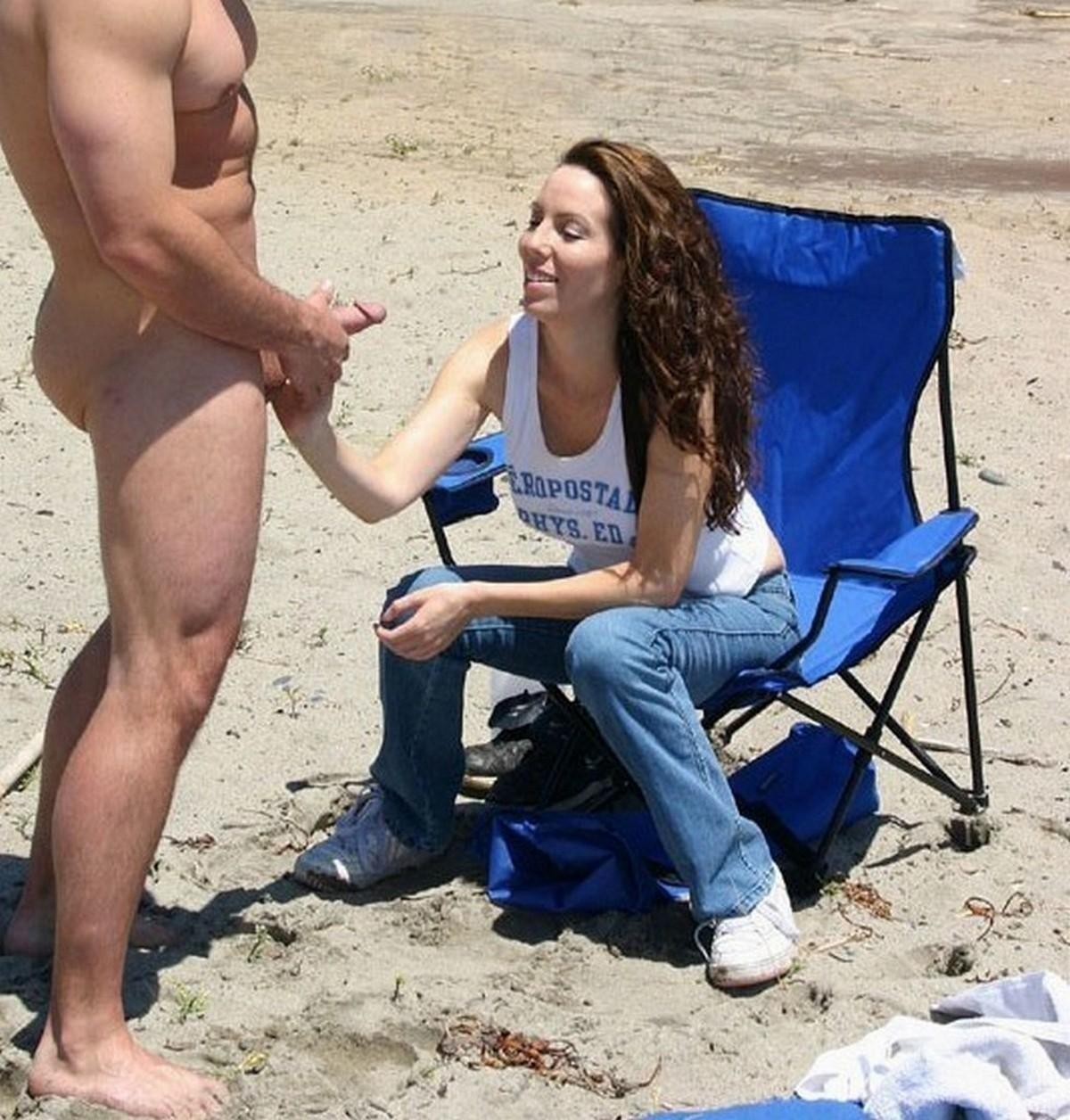Big Cock Sex On Beach - Sexy babe sucks huge dick on a beach