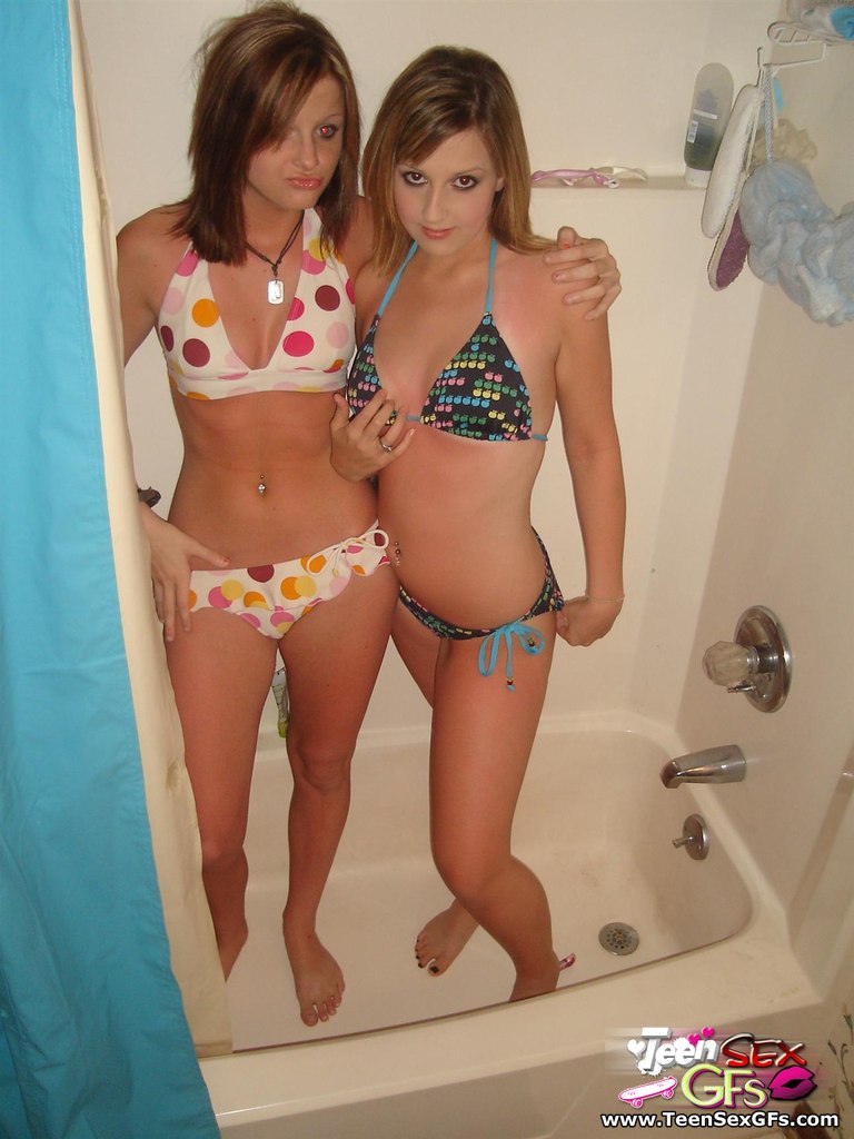 Amateur Teen Girlfriend Homemade - Amateur teen girlfriends in mini bikini