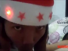 Christmas Xmas Porno Deepthroat Throatpie Video From Thai Teen Heather