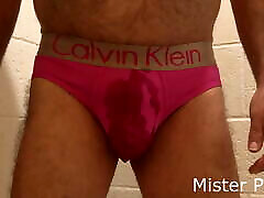 MisterPisser Is PISSY In PINK!