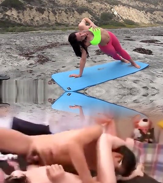 голая йога на пляже