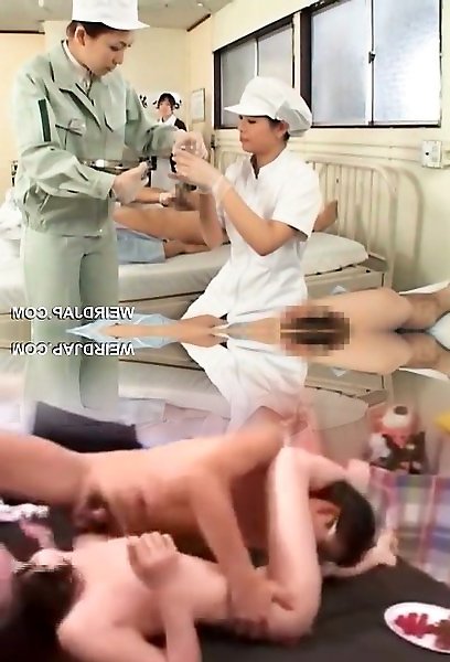 Медсестра в униформе не прочь группового порно с двойным проникновением