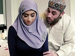Violet Myers In Curvy Ass Of Teenager Bearing Hijab